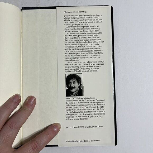 A Death in White Bear Lake By Barry Siegel Hardcover Book - Picture 6 of 11